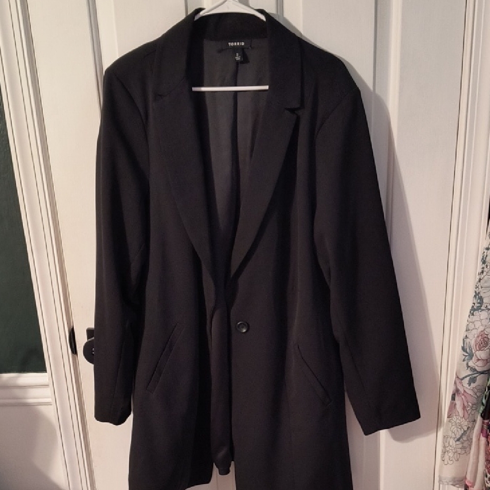 Torrid Black Longline Blazer NWOT